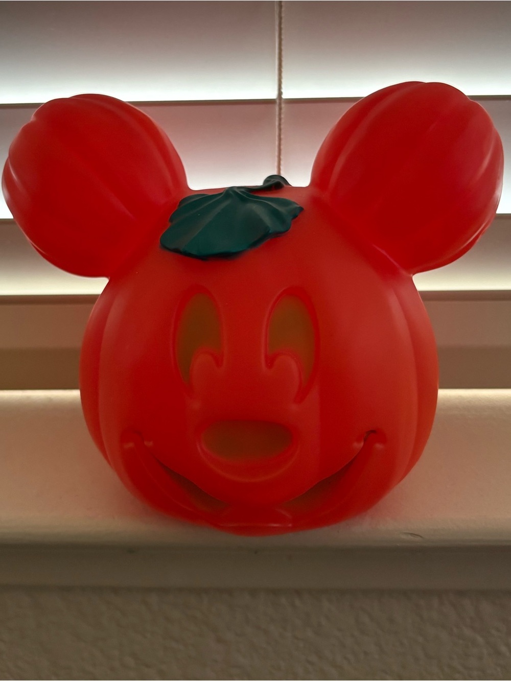 Disney Mickey Mouse Light Up Pumpkin Small 🎃